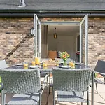 3 Bed In Penrith Oc-86724 Сasa de vacaciones *