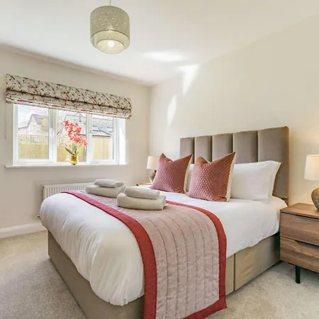 3 Bed In Penrith Oc-86724 *